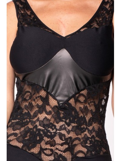 Robe cocktail empiècements dentelle et wetlook 