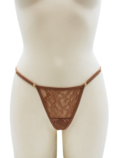 String taupe en dentelle avec bijou cœur doré 