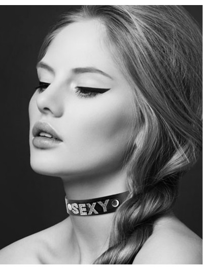 Collier en cuir noir SM avec Sexy en strass 