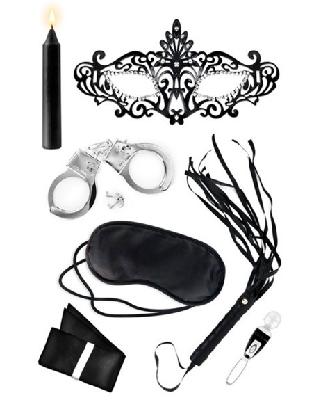 Ensemble fétichiste initiation BDSM et soumission 