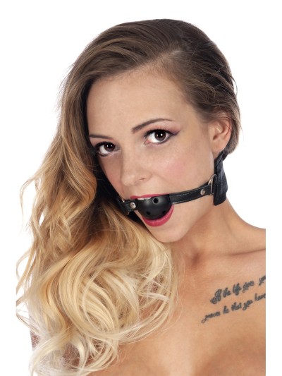 Harnais bâillon à boule percée et menottes 