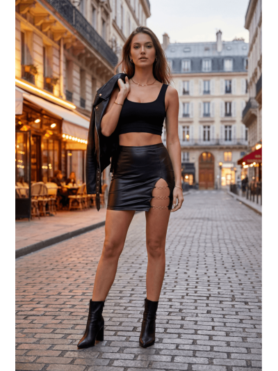 Jupe courte noire Elena fendue sur le côté 